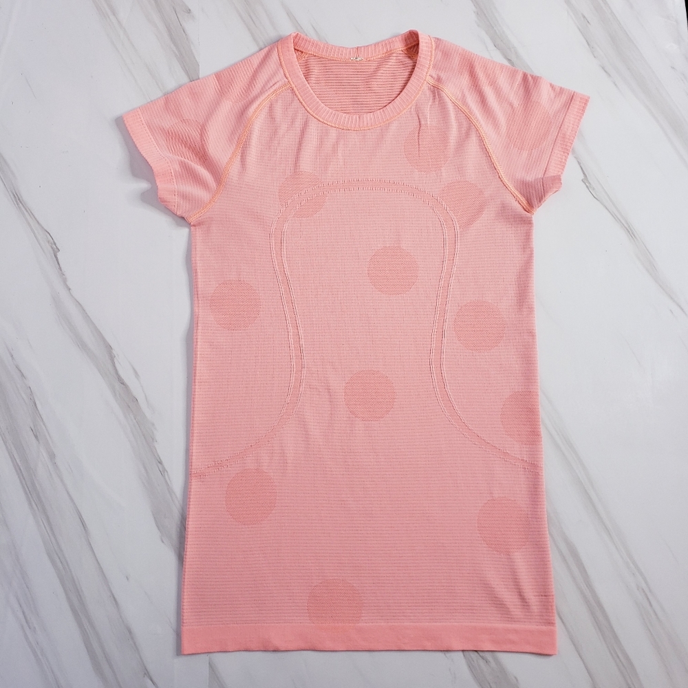 Lululemon Swiftly Tech Short Sleeve Crewneck Sz 6